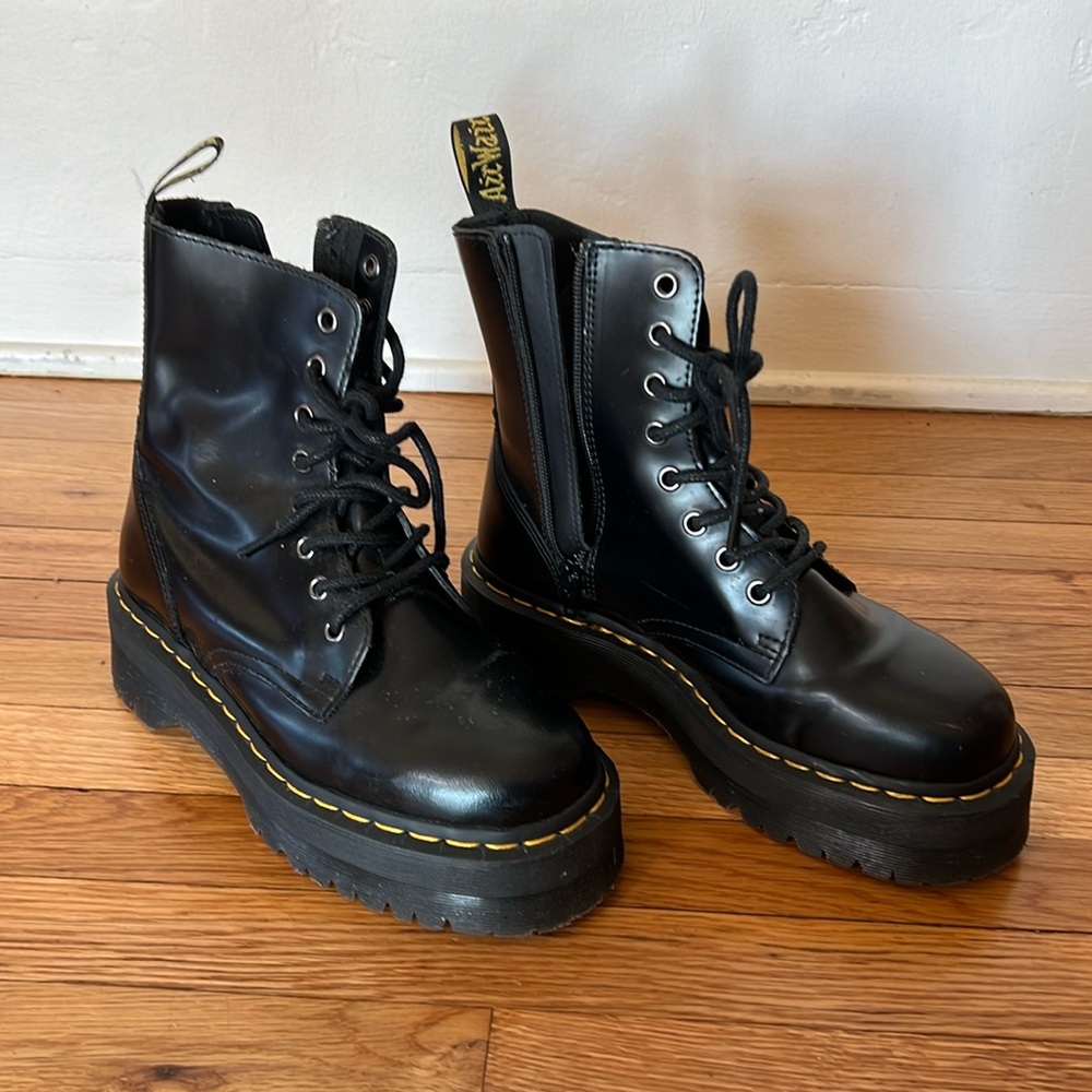Dr. Martens Jadon Boot Smooth Leather Platforms